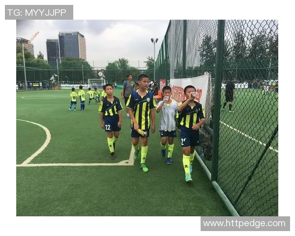 塔拉纳基与流浪队的激烈对决展现足球魅力与团队精神的巅峰对抗