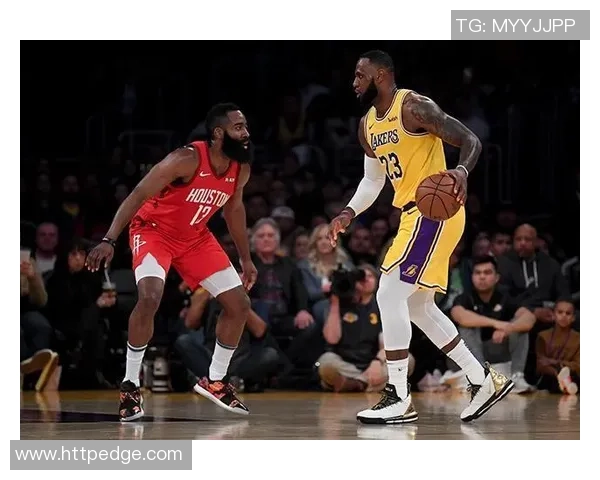 湖人对阵火箭精彩赛事新浪直播全程回放与分析尽在这里